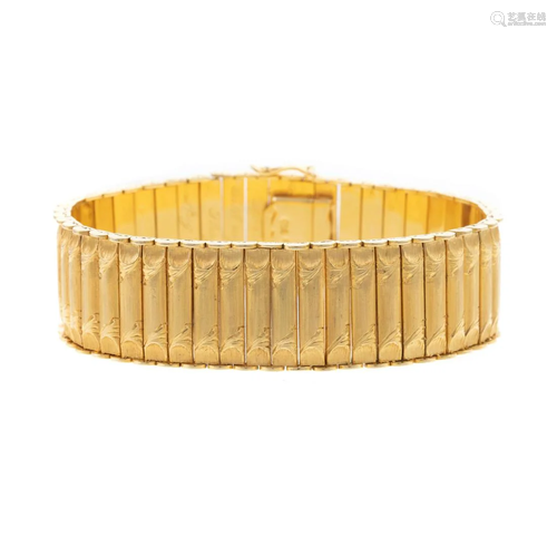 A Very Fine Wide Flat Link Bracelet in 18K