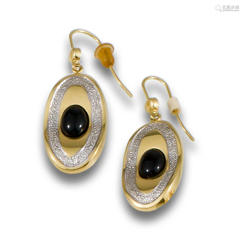 ONYX GOLD EARRINGS 48