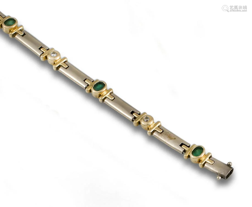 YELLOW GOLD BRACELET WITH EMERALDS 74