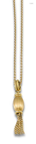 GOLD CHAIN AND FRINGED PENDANT 46