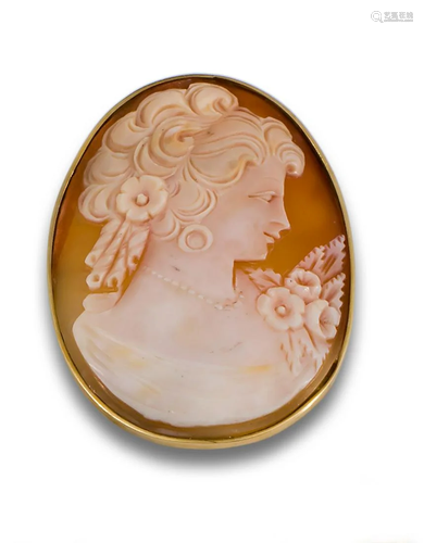 CAMEO GOLD PENDANT BROOCH