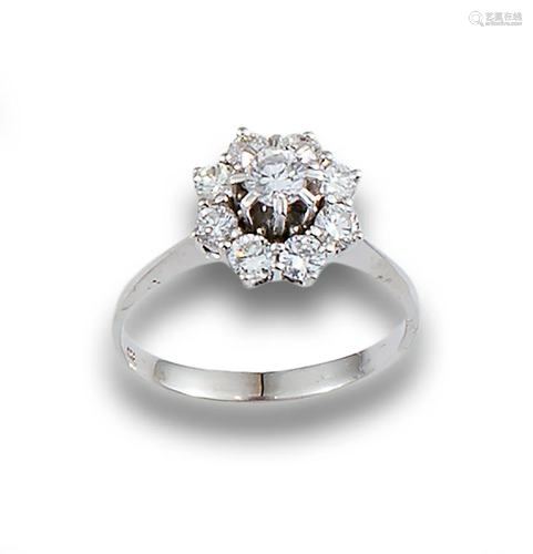 GOLD DIAMOND FLOWER RING