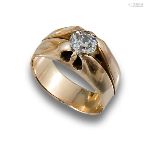 MEN'S SOLITAIRE GOLD DIAMONDS