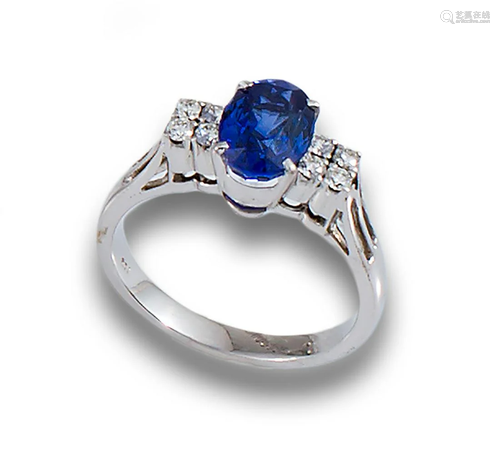 WHITE GOLD RING SAPPHIRE DIAMONDS