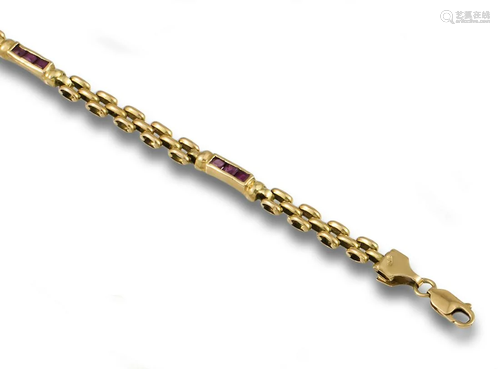 GOLD BRACELET WITH RUBIES 35