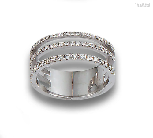 TRIPLE BAND GOLD DIAMOND RING