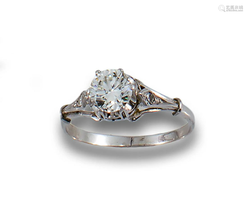 SOLITAIRE PLATINUM DIAMOND