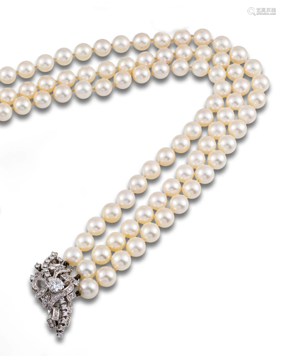 NECKLACE 3 STRANDS GOLD PEARLS DIAMONDS