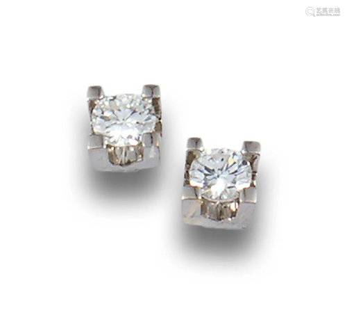 GOLD DIAMOND EARRINGS 0.70CTS 71