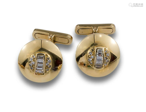 GOLD DIAMOND CUFFLINKS