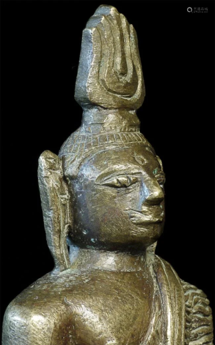 18/19thC solid-cast Sri Lankan bronze Buddha. Sits