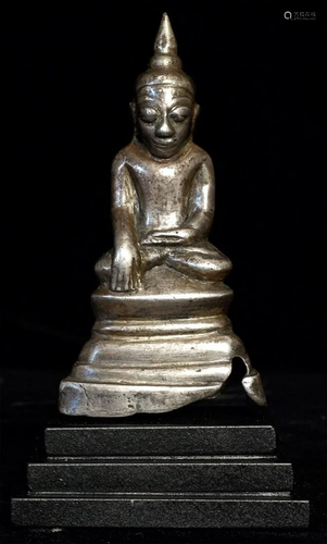 Wonderful Burmese 16/17thC Burmese late Ava Buddha.