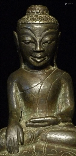 High quality 18thC Burmese Buddha. Rare to find one