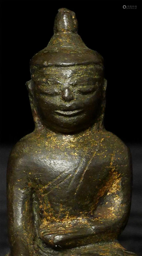 15/16thC small solid cast Ava Burmese Buddha.