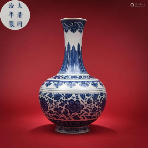 A Blue and White Decorative Vase Tongzhi Mark
