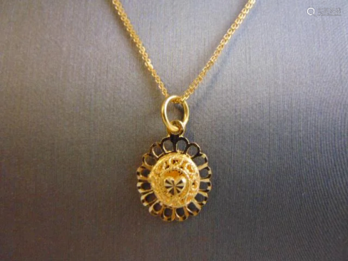Womens Vintage 22K Yellow Gold Necklace w/ Pendant
