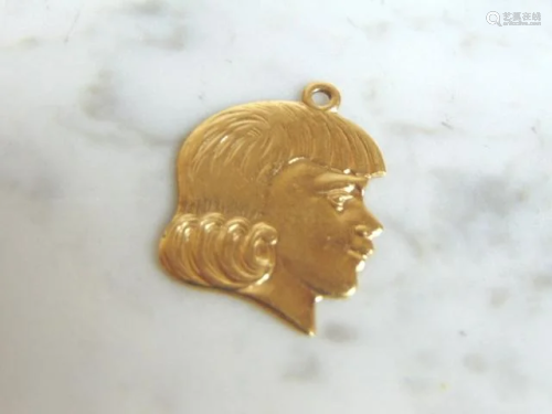 Womens Vintage 14k Gold Silhouette Susan Pendant