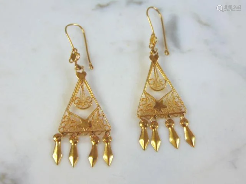 Womens Vintage Estate 18K Gold Earrings