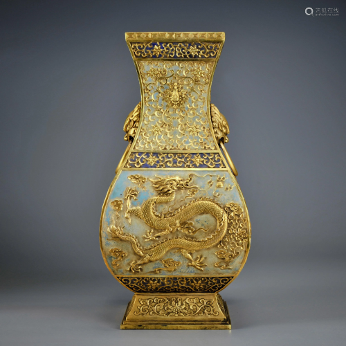 A Gilt-bronze Dragon Vase