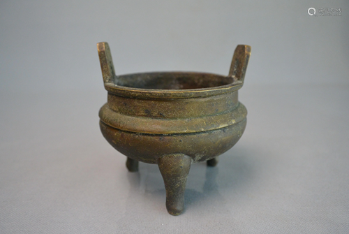 A BRONZE DOUBLE HANDLE CENSER QING DYNASTY