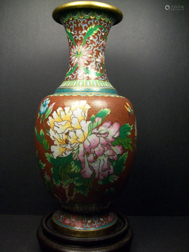 A Bautiful Copper Bdy Cloisonne Vase