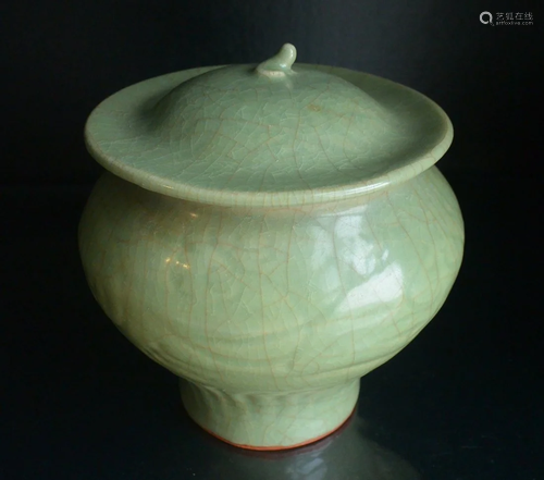 Porcelain Hutian Celadon Jar Cover Ming-Yuan Dynasty