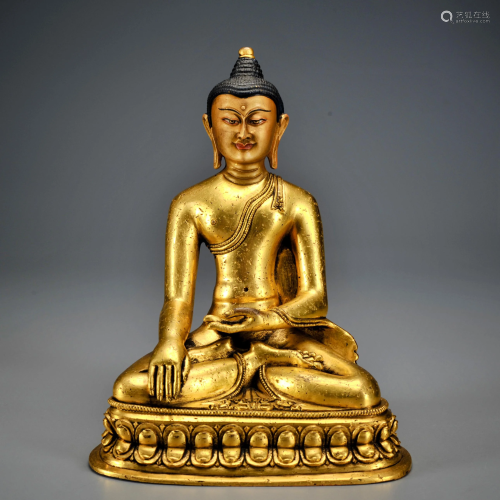 A Gilt-bronze Seated Aksobhya Qing Dynasty
