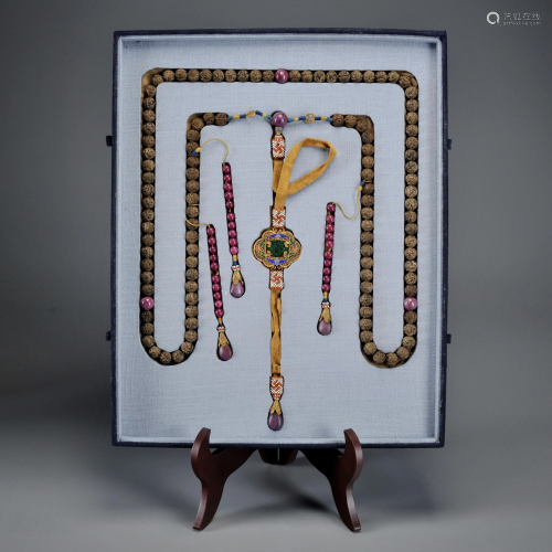 An Aloeswood Rosary Qing Dynasty