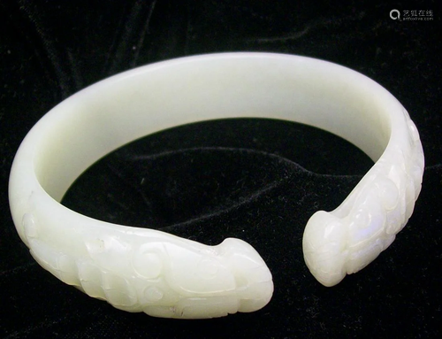 A finely and very rare natural HETIAN jade carved