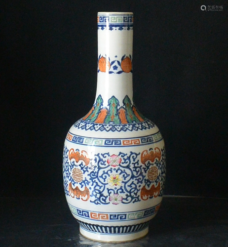 Porcelain Finely Chinese Porcelain Vase Dou color