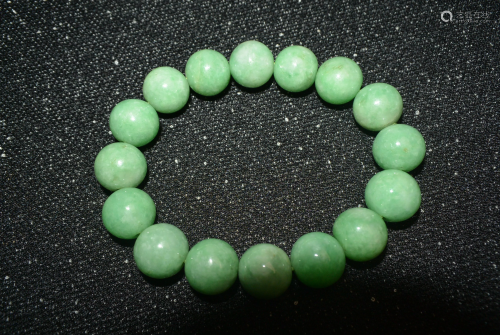Jadeite jewelry