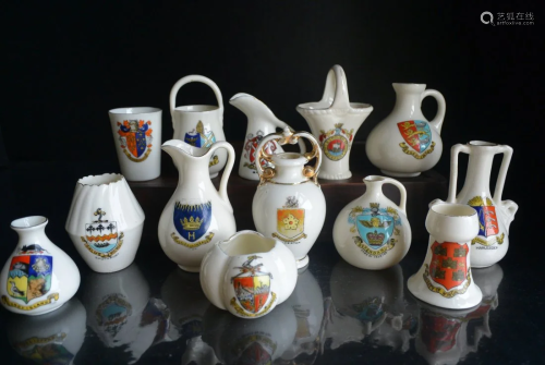A set of European antiques - family badge porcelain