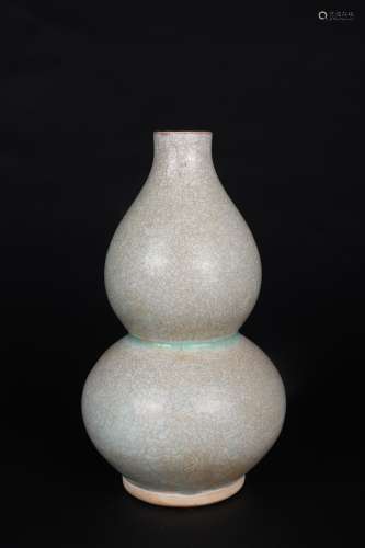 Chinese Ru Kiln Porcelain Gourd Bottle