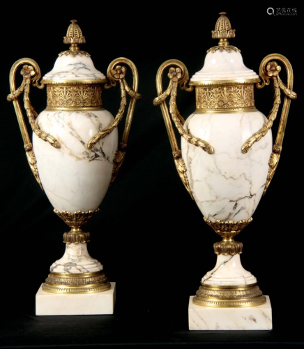 AN IMPRESSIVE PAIR OF FRENCH ORMOLU MOUNTED VEINED