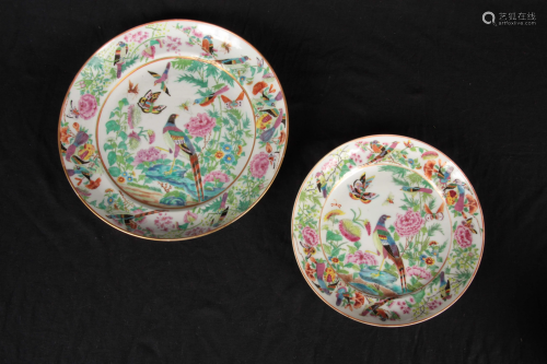TWO FINE 19TH CENTURY CHINESE FAMILLE VERTE PORCEL
