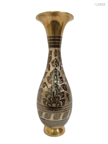 Elegant pure brass vase with flower engraving