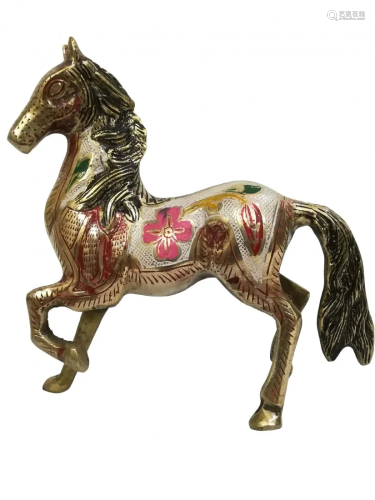 Royal horse in pure brass with captivating design
