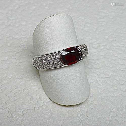 Bague jonc or blanc serti d'un Rubis ovale NATUREL Birman po...