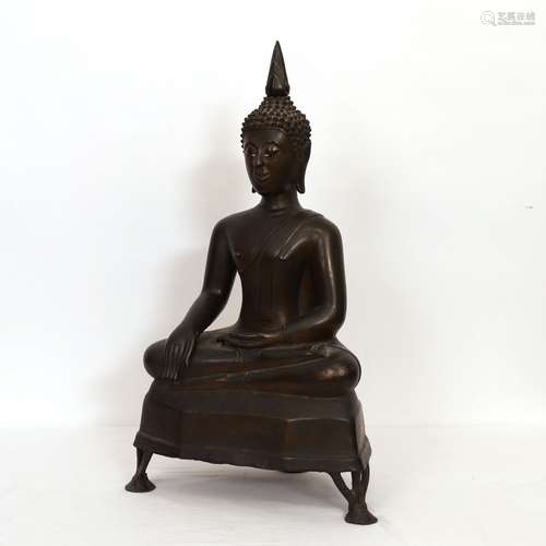 STATUE DE BOUDDHA EN BRONZE Représenté assis en padmasana su...