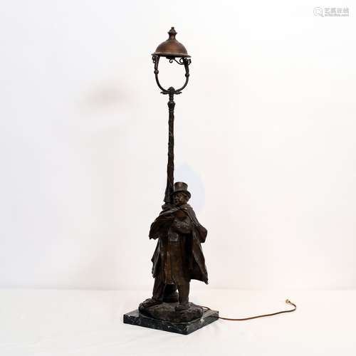 TRES BELLE LAMPE EN BRONZE CISELE PATINE DE Antoine BOFILL (...