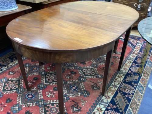 A George III mahogany D-end extending dining table, 157cm ex...