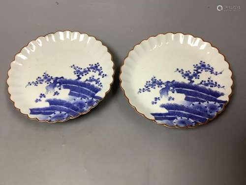 A pair of Japanese Kakiemon blue and white dishes, late 17th...