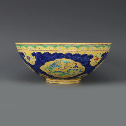 Ming dynasty blue bowl with dragon painting