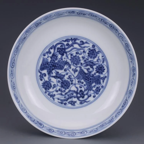 Ming dynasty Xuan De blue glaze plate with phoenix