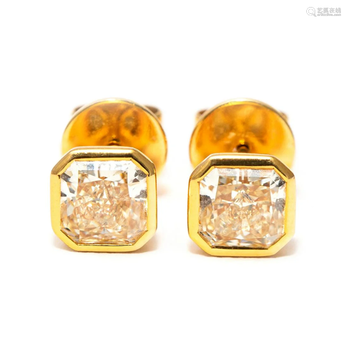 18k Yellow Gold - 2.04tcw - Diamond Earrings