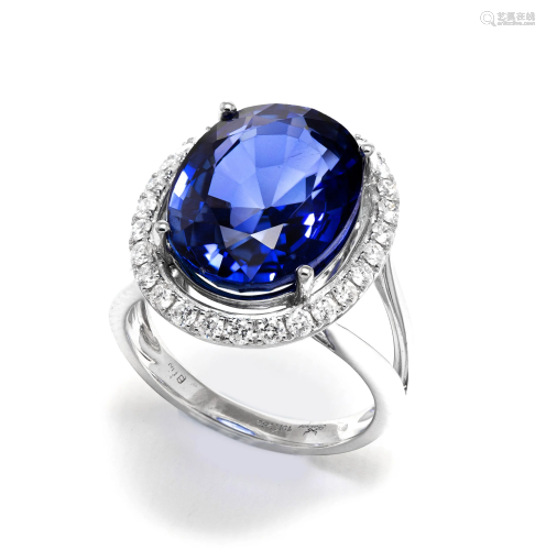 18k White Gold - 13.32tcw - Sapphire & Diamond Ring