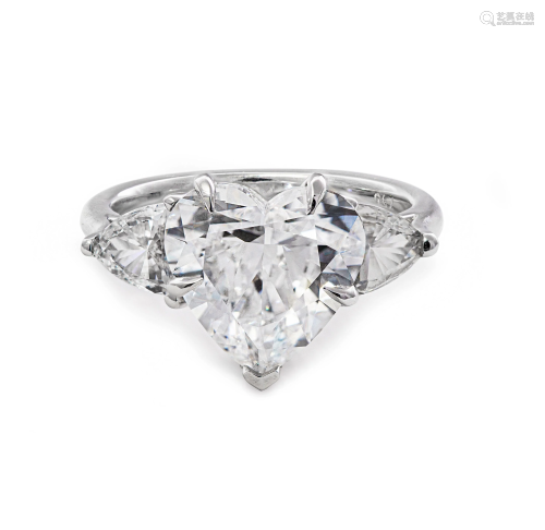 18k White Gold - 4.69tcw - Diamond Ring