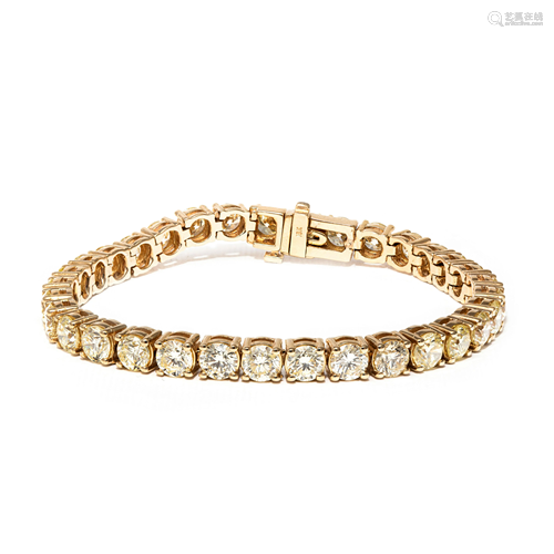 18k Yellow Gold - 15.96tcw - Diamond Bracelet