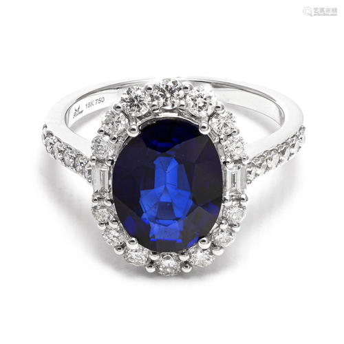 18k White Gold - 4.25tcw - Sapphire & Diamond Ring