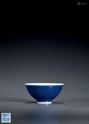 清乾隆 霁蓝釉茶圆